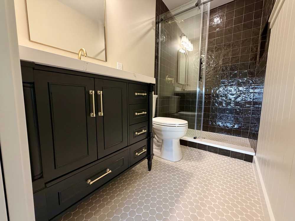 New vanity and finishes